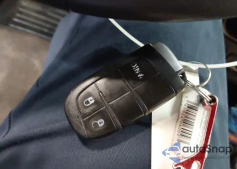 2017 Jeep Renegade Sport 4X4 from USA, damaged, VIN ZACCJBAB6HPF98199